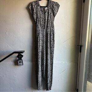 Anthropologie Zadia Jumpsuit Jogger Style High Rise Sz‎ 8 Black Paisley Boho